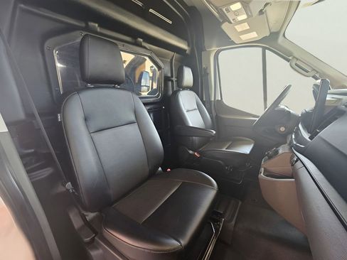 Used 2022 Ford E-Transit Medium Roof RWD image 45