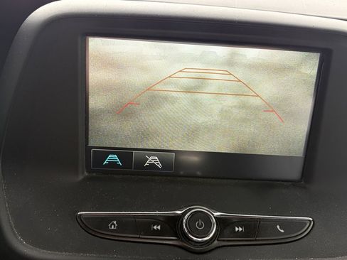 Used 2018 Chevrolet Camaro LT image 8