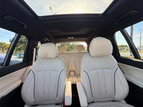 Used 2024 BMW X7 M60i w/ Executive Package AWD/4WD image 18