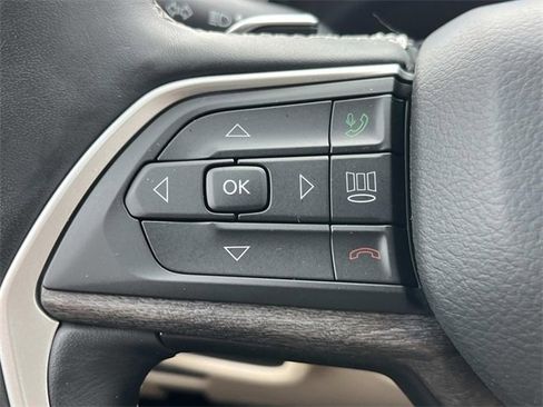 Used 2021 Jeep Grand Cherokee L Limited image 33