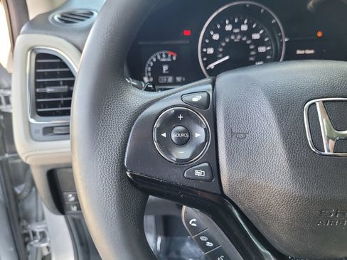 Used 2022 Honda HR-V EX image 26