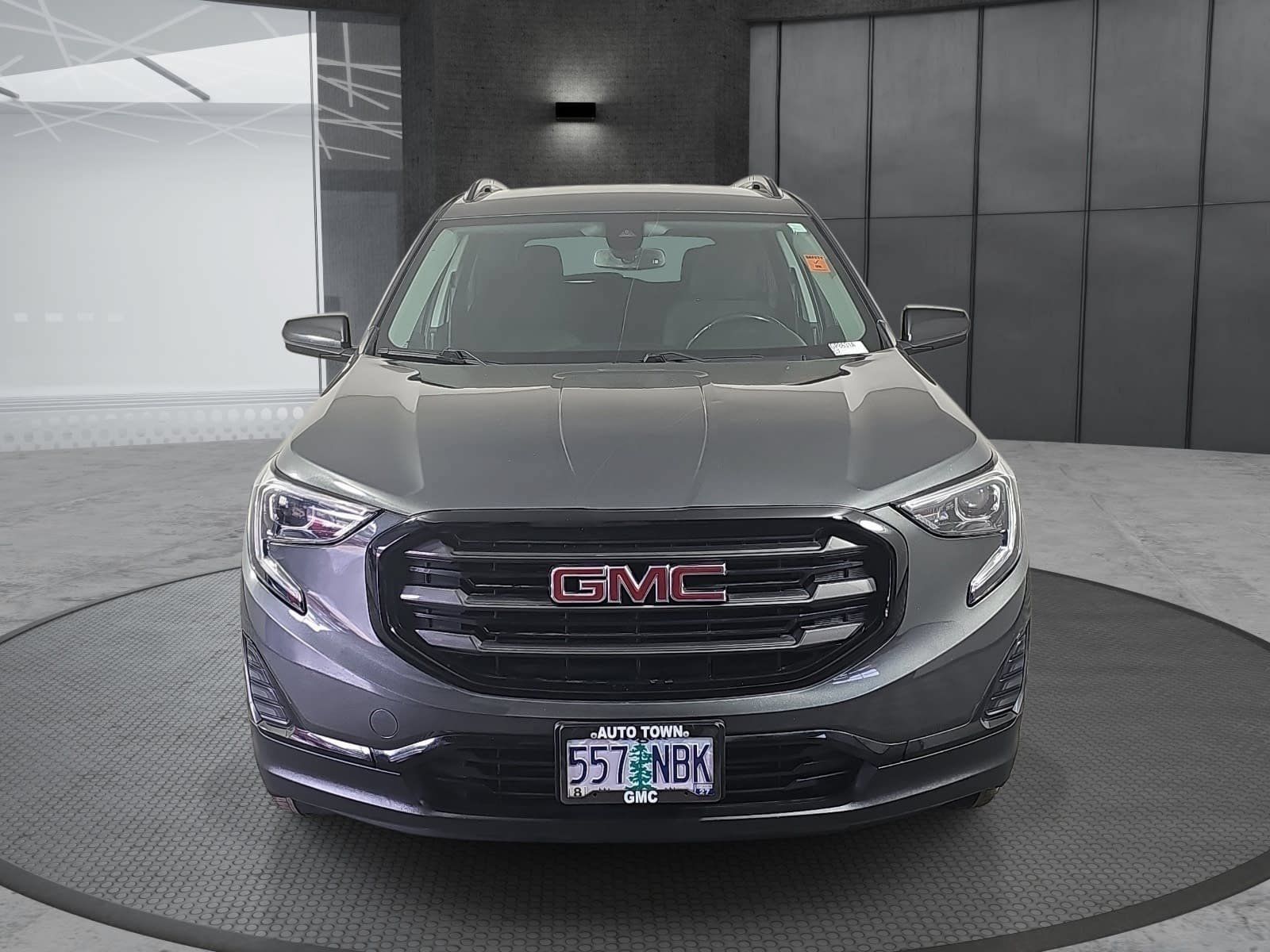 Used 2021 GMC Terrain SLE w/ Elevation Edition AWD/4WD image 2