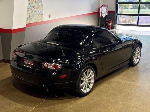 Used 2008 MAZDA MX-5 Miata Grand Touring w/ Premium Pkg RWD image 67