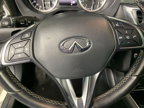 Used 2017 INFINITI QX30 Premium w/ Navigation Package image 32