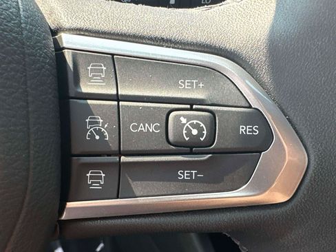 Used 2025 Jeep Compass Limited w/ High Altitude Package AWD/4WD image 21