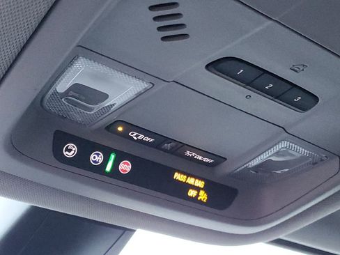 Certified 2022 GMC Acadia AT4 w/ Preferred Package image 30