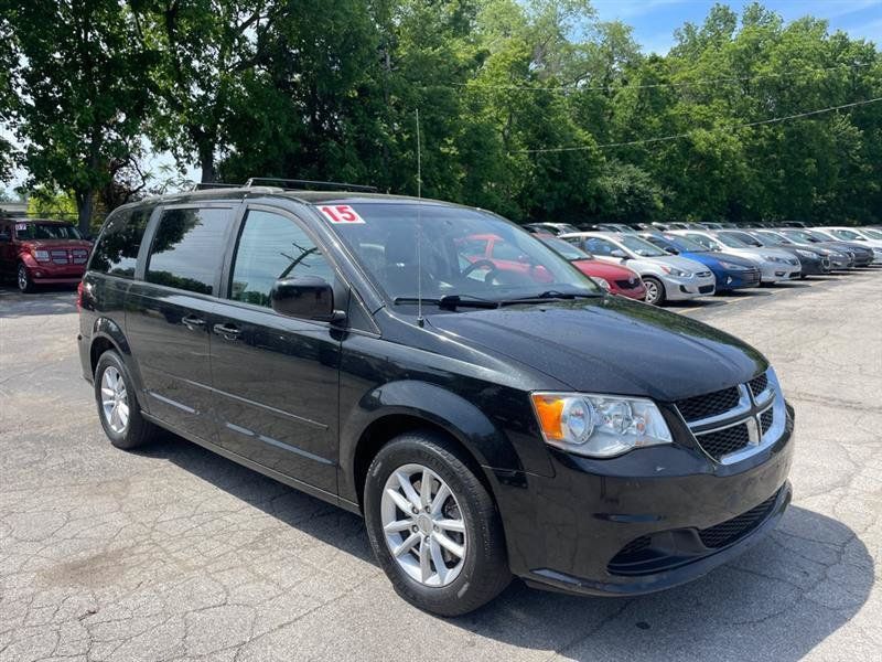 Used 2015 Dodge Grand Caravan SXT FWD image 3
