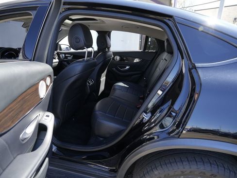 Used 2018 Mercedes-Benz GLC 300 4MATIC Coupe image 28
