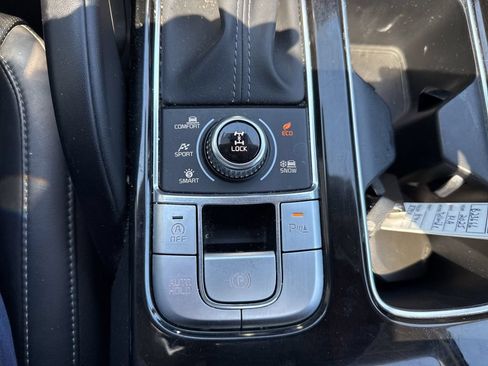Used 2025 Kia Telluride S AWD/4WD image 12