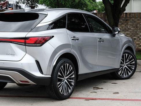 Used 2023 Lexus RX 350 Premium Plus w/ Accessory Package AWD/4WD image 18