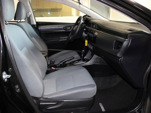 Used 2014 Toyota Corolla L FWD image 23