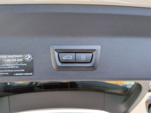 Used 2024 BMW X3 sDrive30i w/ Premium Package w/ZPA RWD image 38
