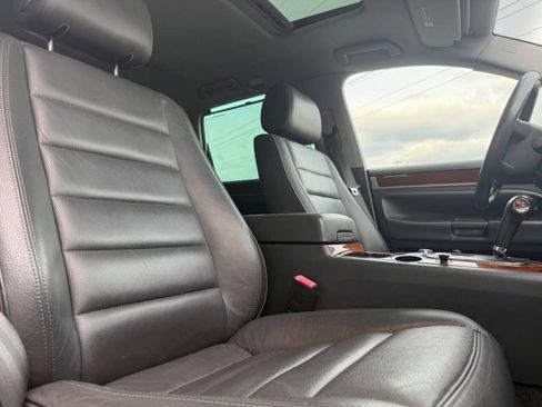 Used 2004 Volkswagen Touareg V8 AWD/4WD image 13