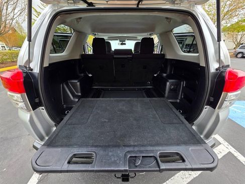 Used 2011 Toyota 4Runner Trail AWD/4WD image 20