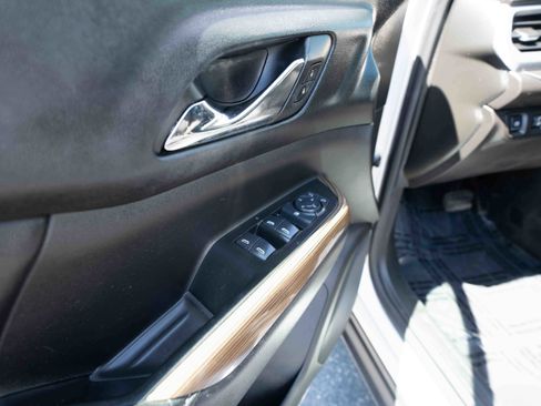 Used 2017 GMC Acadia SLE w/ LPO, Floor Liner Package FWD image 7
