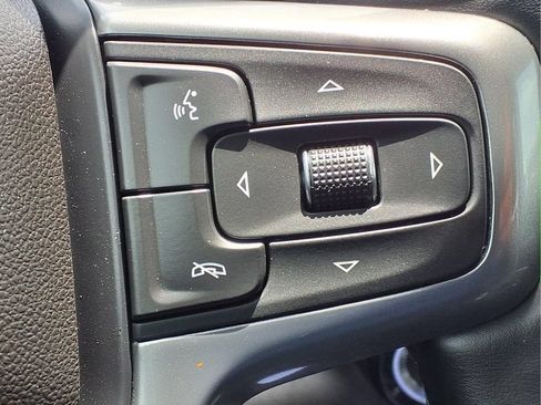 Used 2025 Chevrolet Silverado 1500 LT RWD image 17