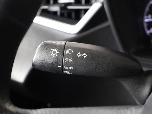 Used 2023 Toyota Corolla LE image 36