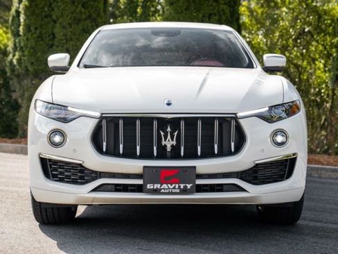 Used 2022 Maserati Levante GT AWD/4WD image 19