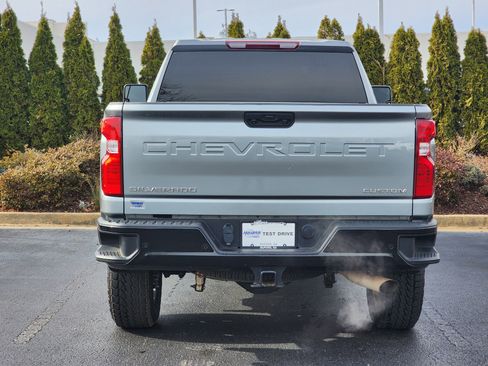 Used 2024 Chevrolet Silverado 2500 Custom w/ Custom Convenience Package image 9