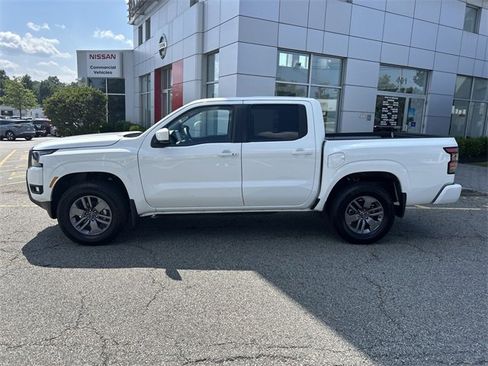New 2025 Nissan Frontier SV w/ SV Convenience Package image 5