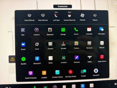 Used 2023 Tesla Model Y 2WD image 19