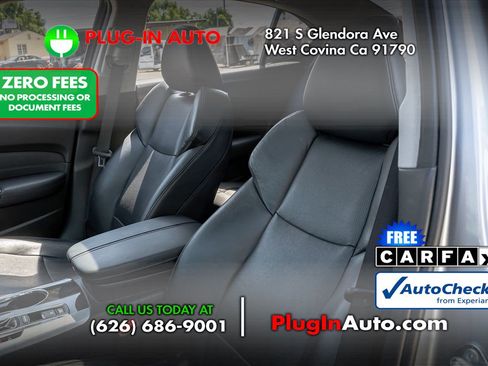 Used 2018 Acura TLX w/ Technology Package FWD image 6