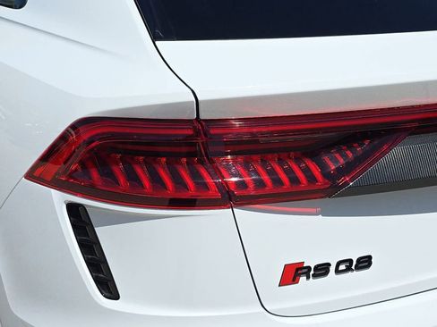 Used 2024 Audi RS Q8 AWD/4WD image 37