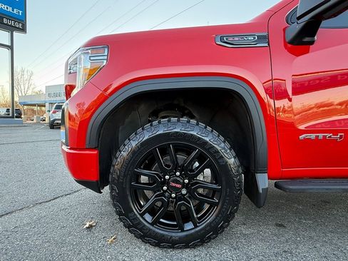 Used 2021 GMC Sierra 1500 AT4 w/ AT4 Premium Package image 13