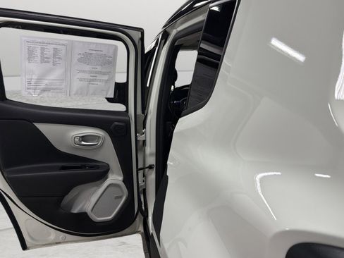 Used 2021 Jeep Renegade Limited w/ Sun & Sound Group AWD/4WD image 33