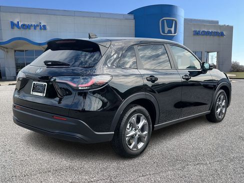 New 2027 Honda HR-V LX image 4