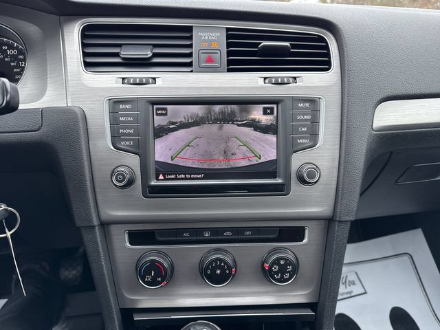 Used 2017 Volkswagen Golf S FWD image 29