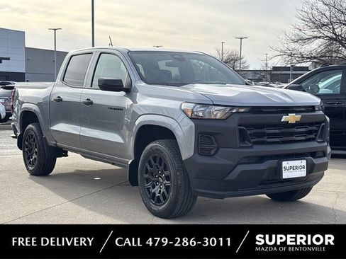 Used 2025 Chevrolet Colorado W/T w/ WT Custom Package image 1