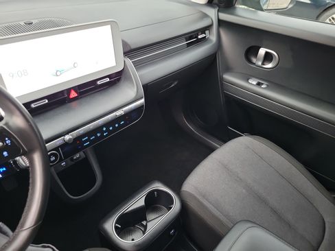 Used 2024 Hyundai Ioniq 5 SE image 17