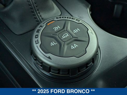 New 2025 Ford Bronco Badlands AWD/4WD image 54