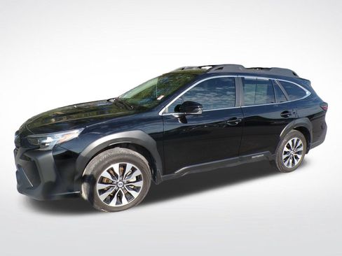 Used 2023 Subaru Outback Limited AWD/4WD image 3