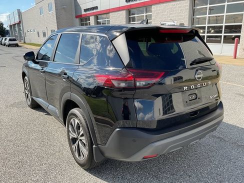 Used 2023 Nissan Rogue SV AWD/4WD image 10