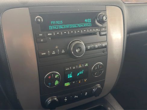 Used 2013 GMC Yukon SLT AWD/4WD image 29