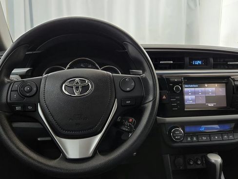 Certified 2016 Toyota Corolla LE FWD image 27
