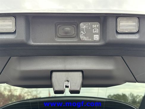 Certified 2025 Ford Mustang Mach-E Premium image 28