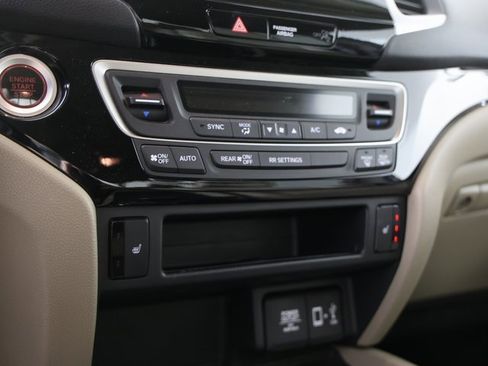 Used 2020 Honda Ridgeline RTL-E image 10