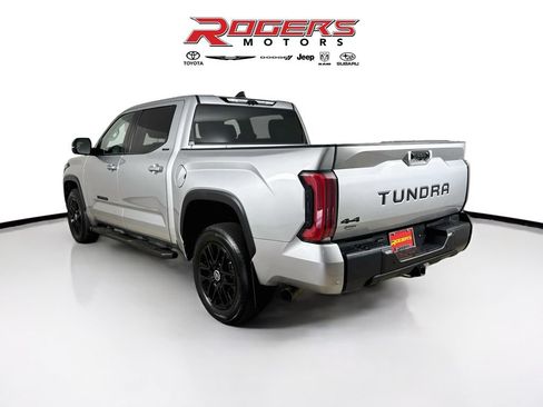 Used 2024 Toyota Tundra Limited AWD/4WD image 11