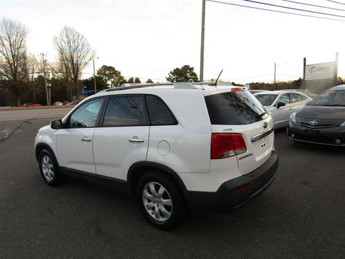 Used 2013 Kia Sorento LX image 5