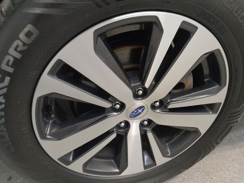 Used 2019 Subaru Outback 2.5i Limited AWD/4WD image 31