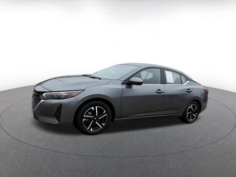 Used 2025 Nissan Sentra SV image 8