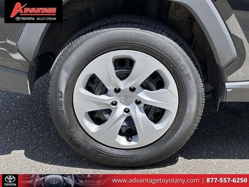 Certified 2024 Toyota RAV4 LE AWD/4WD image 12