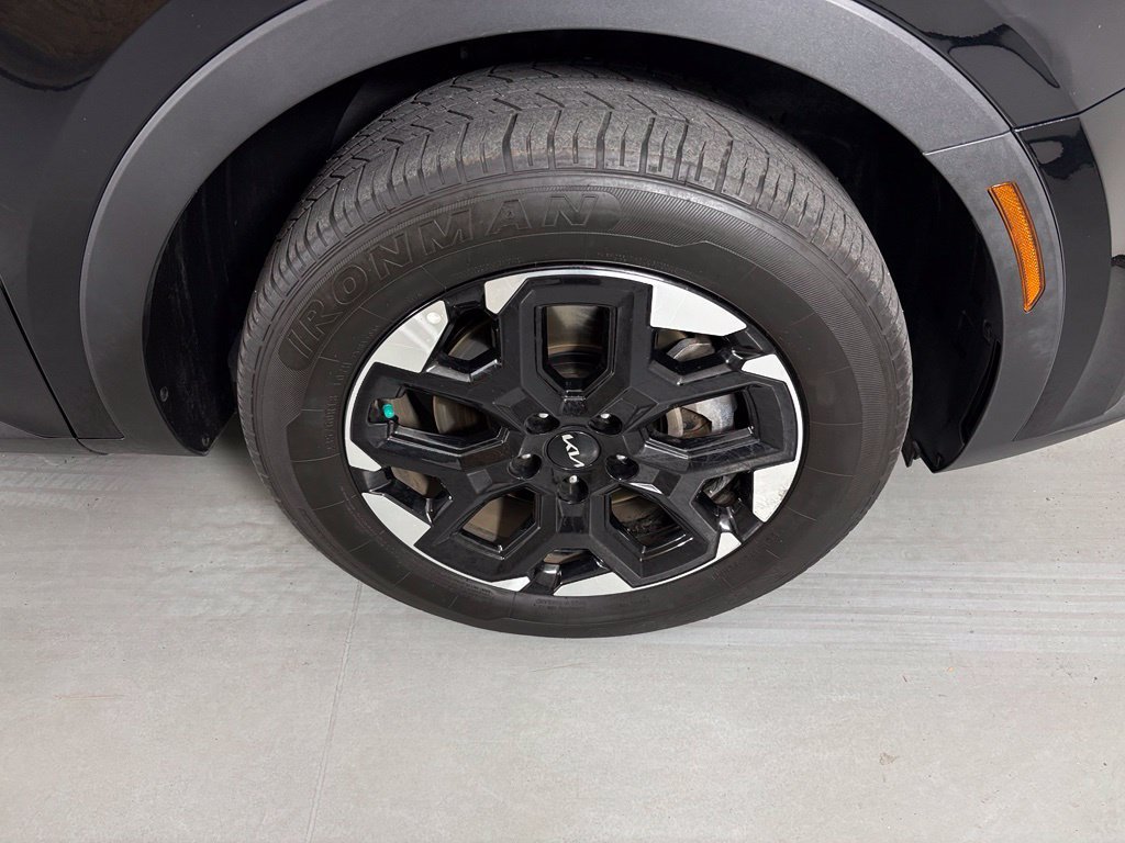 Used 2024 Kia Sorento S AWD/4WD image 11