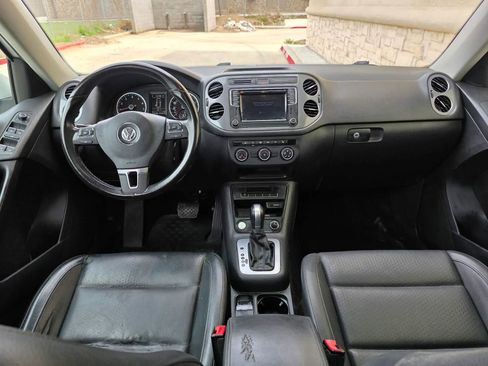 Used 2016 Volkswagen Tiguan SE image 14