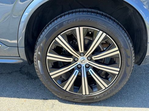 Used 2023 Volvo XC90 B6 Plus w/ Protection Package Premier AWD/4WD image 12