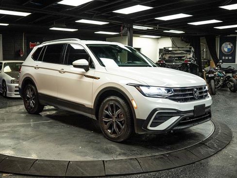 Used 2022 Volkswagen Tiguan SE image 5