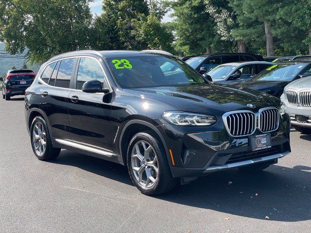 Used 2023 BMW X3 xDrive30i w/ Convenience Package AWD/4WD image 3